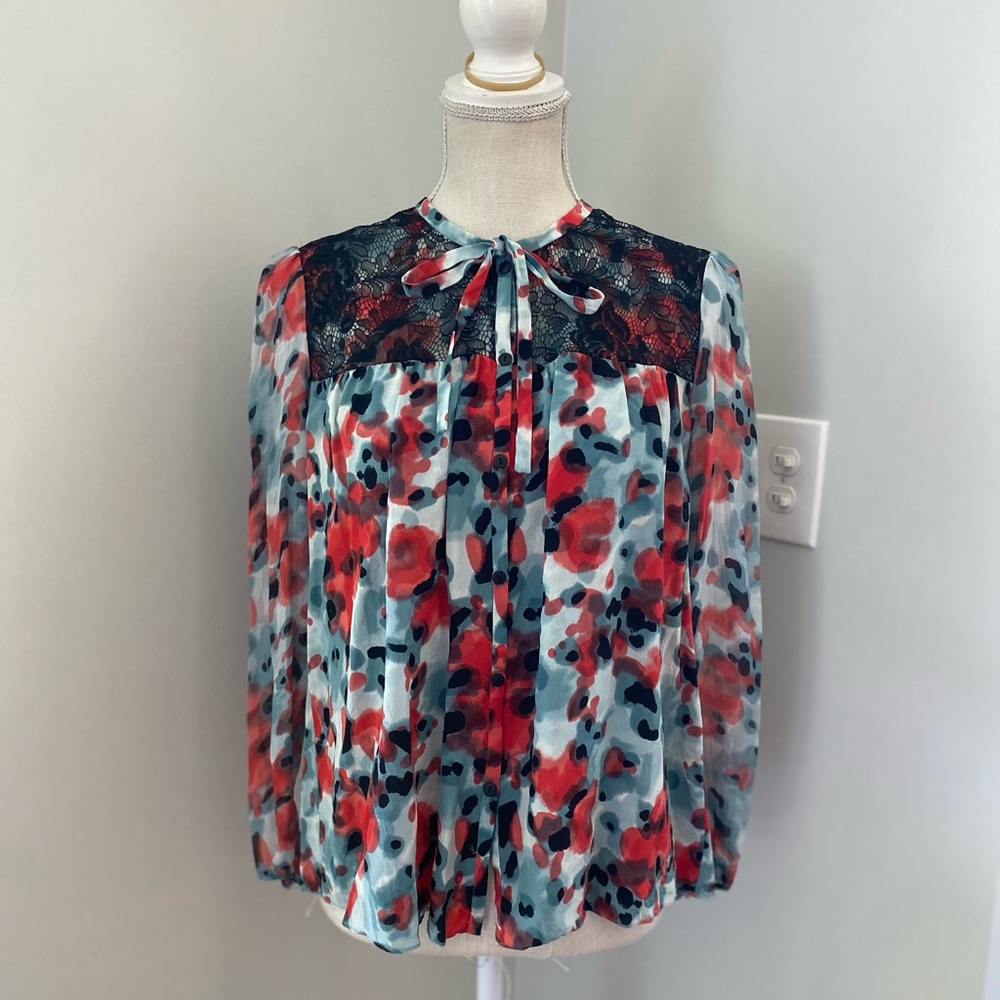 Vessel by Timo Silk Floral Blouse w Black Lace Yoke